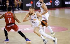 RS511943_J02 BAX-RMB Firmar acb Photo - J Alberch