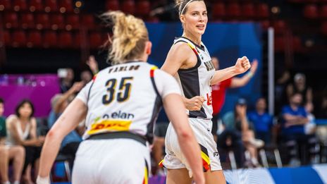 antonia delaere scored the decisive bucket for the belgian cats