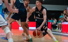 2VT04758_c_crop,ar_16_9