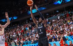 Isaac Bonga  Türkiye v Germany