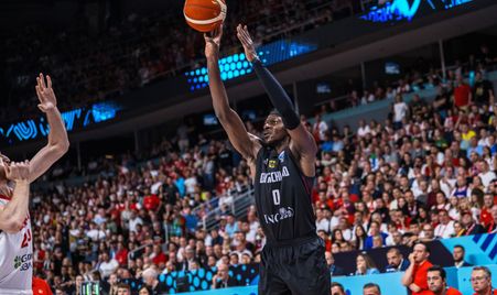 Isaac Bonga  Türkiye v Germany