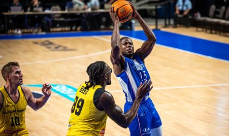 Falco Vulcano Szombathely v FC Porto C