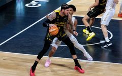 RS856297_J06 LLT-BUR Firmar acb Photo - Emilio Cobos