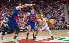 RS856515_J06 GIR-BAR Firmar acb Photo - Sergi Gerones