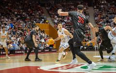 RS857620_J07 GIR-COV Firmar acb Photo - Sergi Gerones