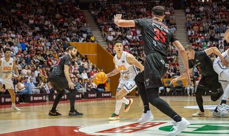 RS857620_J07 GIR-COV Firmar acb Photo - Sergi Gerones