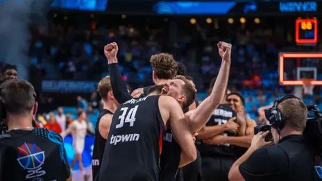 obst celebrates eurobasket win