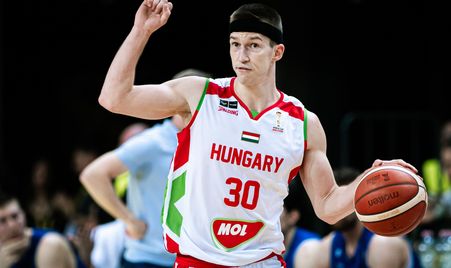 RMHT9938_c_crop,ar_16_9