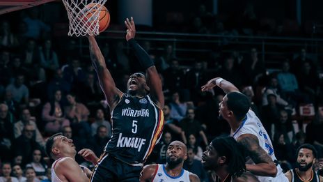 marcus carr has been showing up consistently for wurtzburg