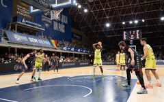 RS868998_J13 MBA-HIO Firmar acb Photo - Dani Catalan