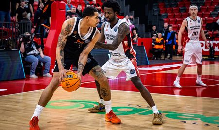 NHSZ-Szolnoki Olajbanyasz v Pallacanestro Trieste 10M