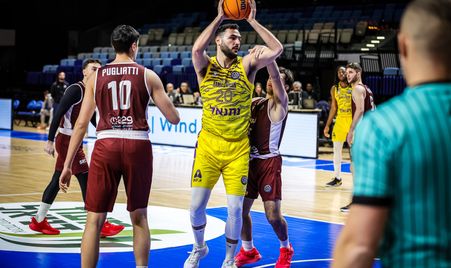 Hapoel Netanel Holon v Trapani Shark HL