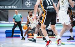 Fitness First Wurzburg Baskets  v Patrioti Levice  HL