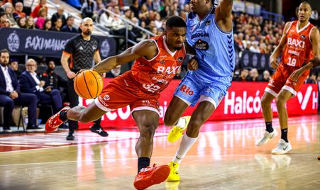 RS870998_J15 BAX-BRE Firmar acb Photo - Joaquin Alberch