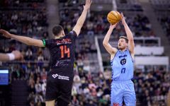 RS880291_J18 COV-BRE Firmar acb Photo - Fermin Rodriguez