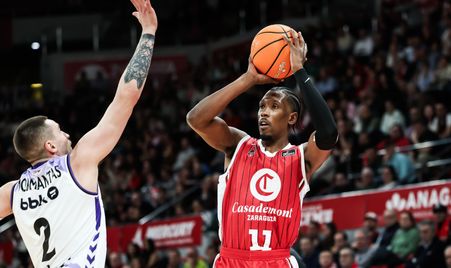 RS881626_J28 CAZ-SBB Firmar acb Photo - Esther Casas