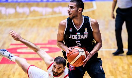 LAZ_1750_c_crop,ar_16_9