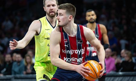 RS891499_J21 BKN-HIO Firmar acb Photo - Miguel Escribano