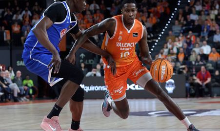 RS891443_J21 VBC-UCM Firmar acb Photo - Miguel Angel Polo