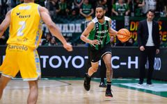 RS901702_J24 JOV-GCA Firmar acb Photo - David Grau (1)